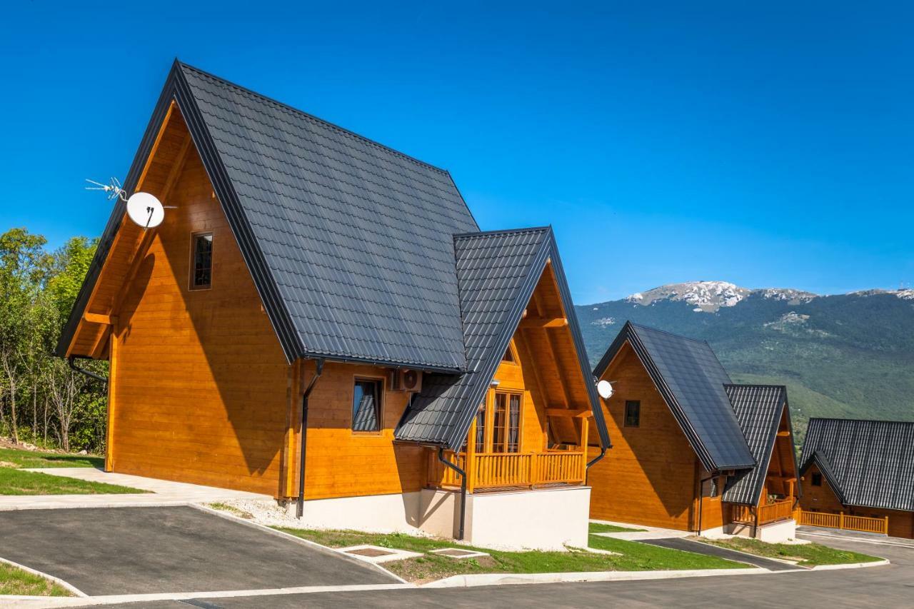 Wooden Houses Macola Hotel Korenica Exterior photo